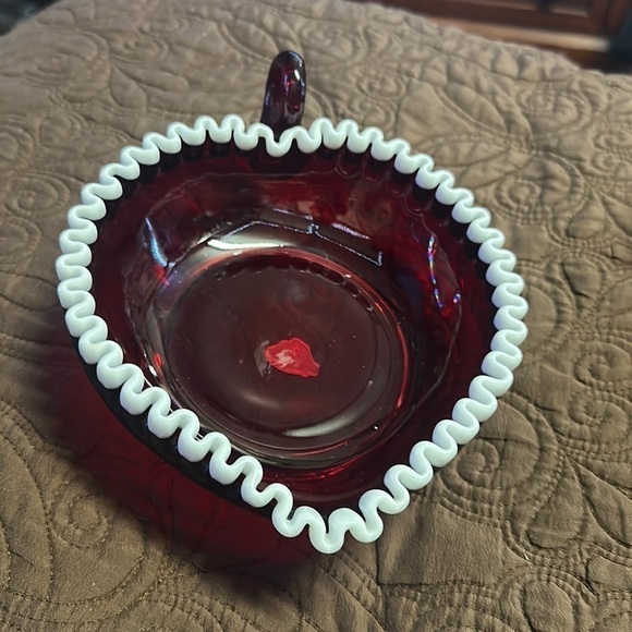 FENTON Art Glass Heart Flame Snow Crest Relish Nappy Large - Picture 1 of 5